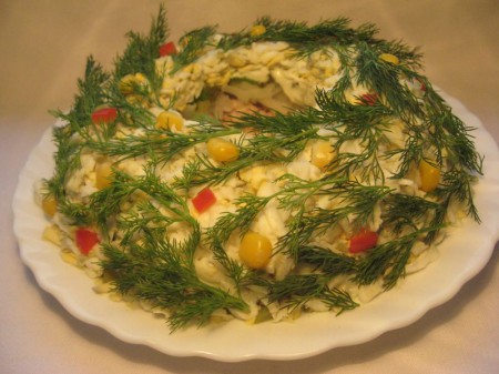 Salat s pechenyu treski